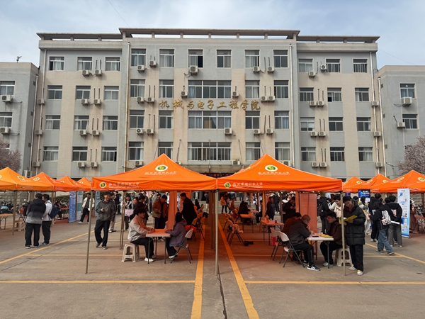 【聚焦院处·机电学院】春季“小精专优”专场招聘会成功举办